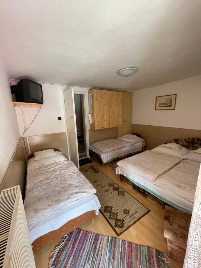 Horvath Vendeghaz Hotel Monosbel Екстериор снимка