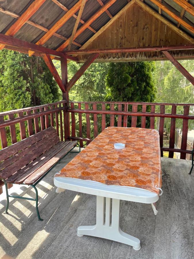 Horvath Vendeghaz Hotel Monosbel Екстериор снимка