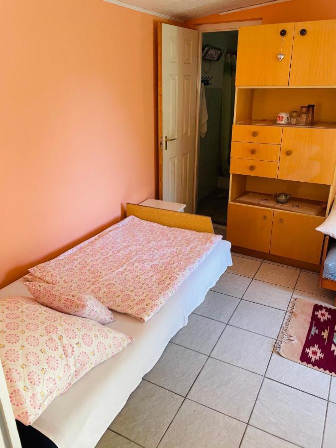 Horvath Vendeghaz Hotel Monosbel Екстериор снимка