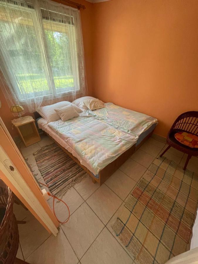 Horvath Vendeghaz Hotel Monosbel Екстериор снимка