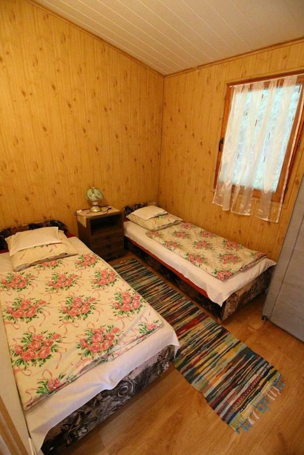 Horvath Vendeghaz Hotel Monosbel Екстериор снимка
